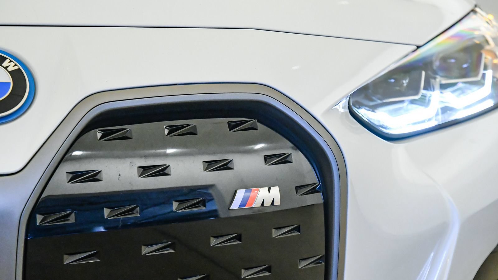 Certified 2023 BMW i4 M50 AWD/4WD image 9