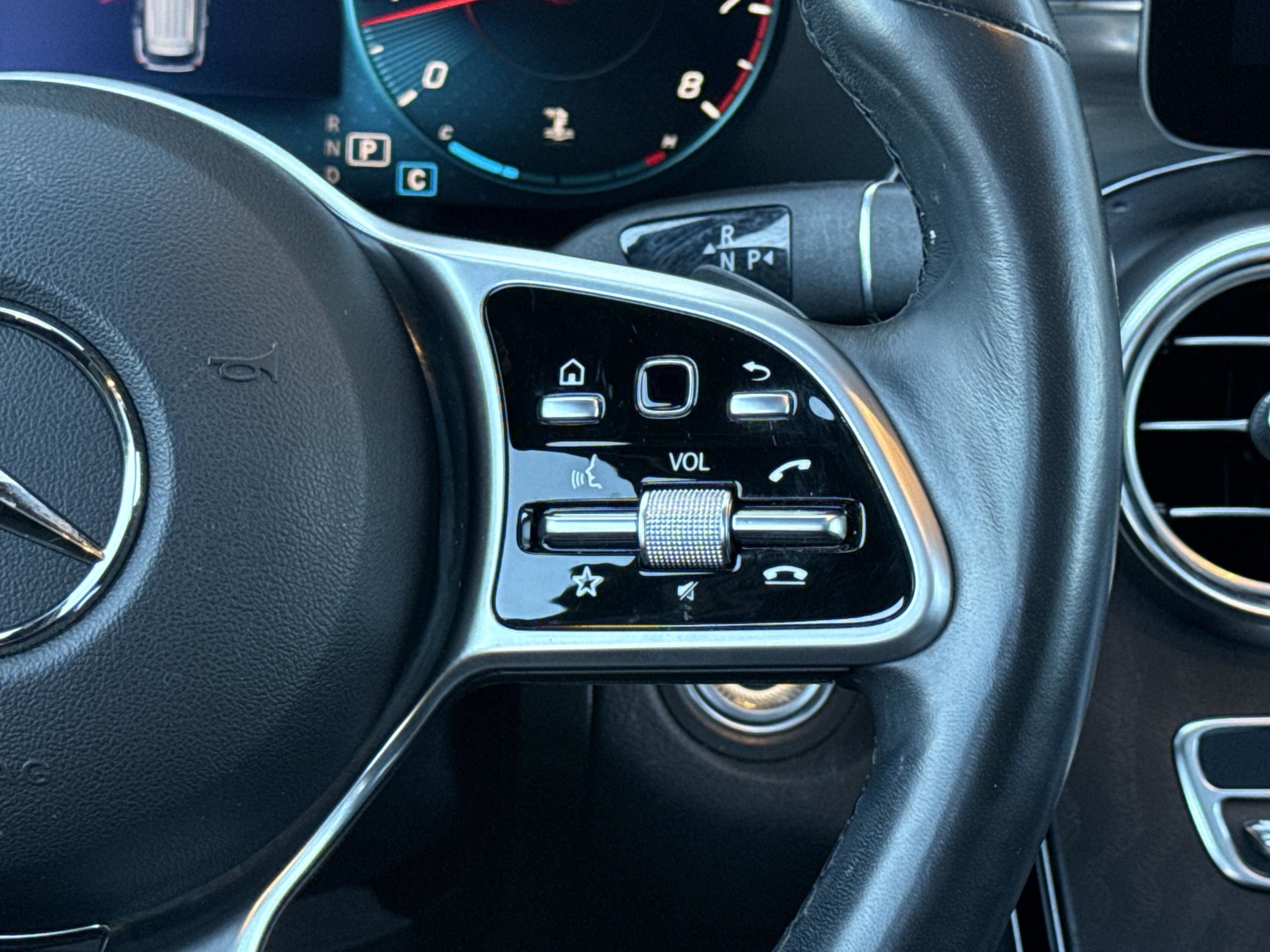 Certified 2022 Mercedes-Benz GLC 300 image 40