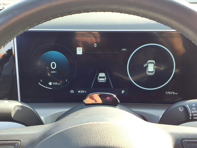 Used 2025 Hyundai Tucson Limited image 19