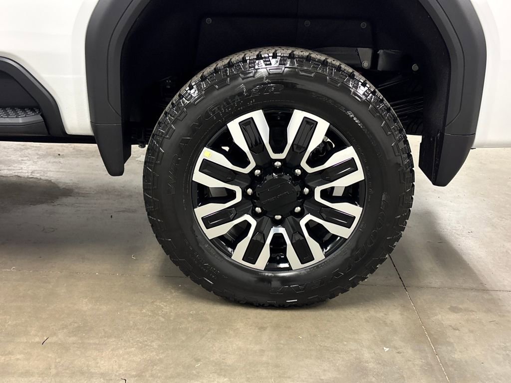 New 2026 GMC Sierra 2500 Denali Ultimate w/ Max Trailering Package image 14