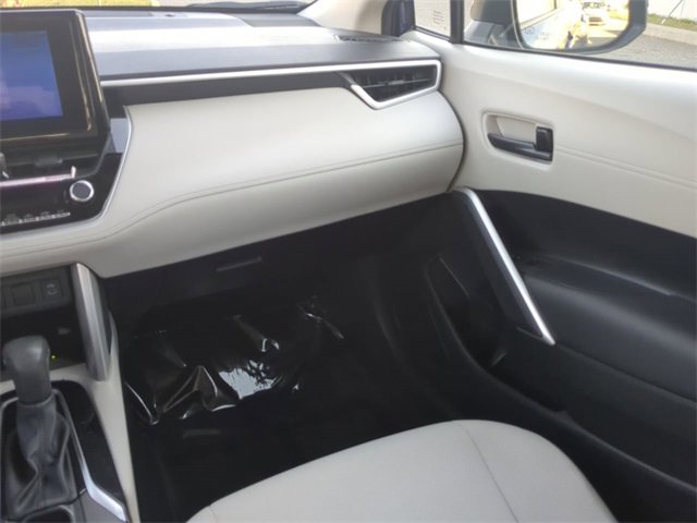Certified 2024 Toyota Corolla Cross LE image 17