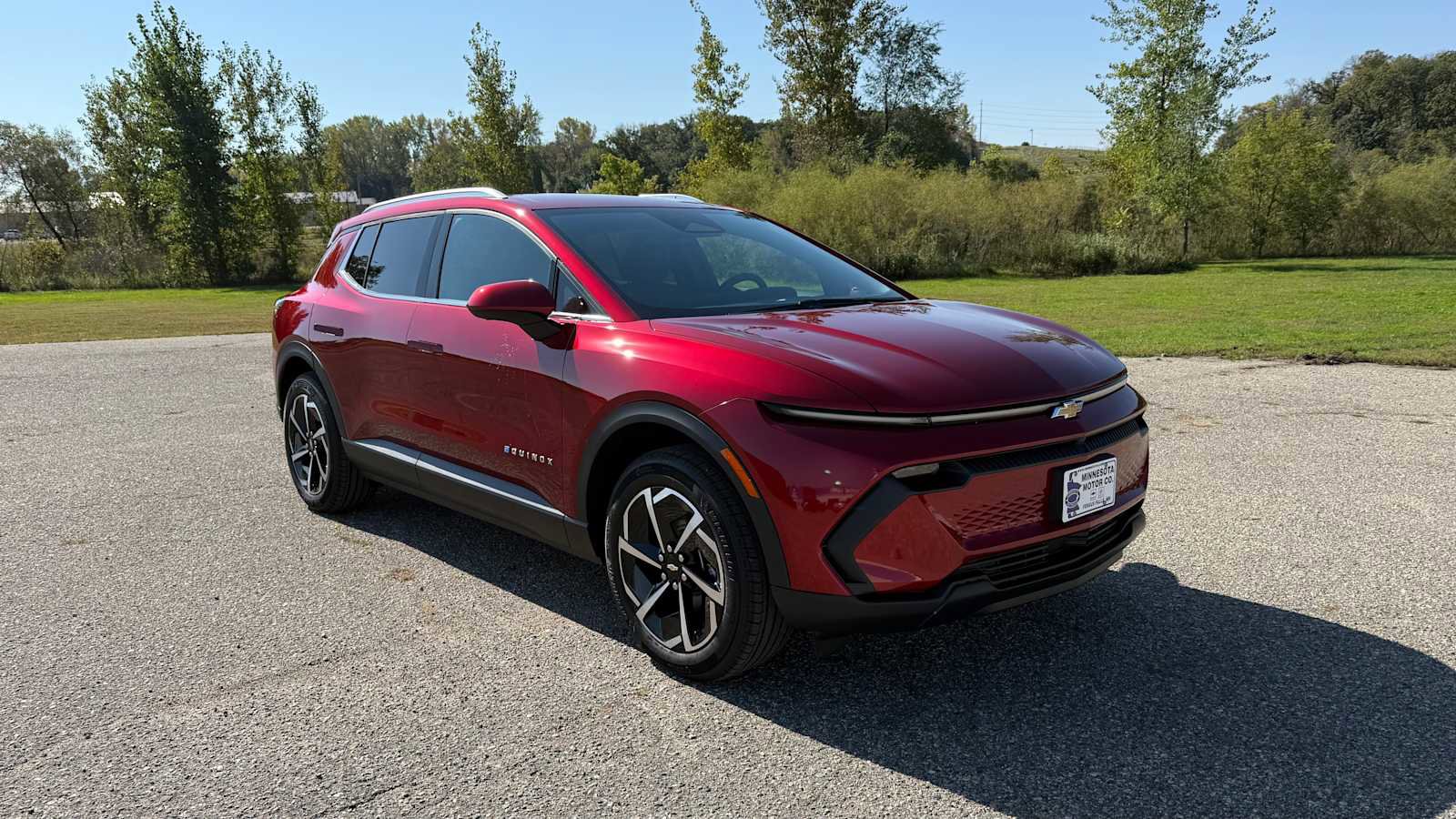 New 2026 Chevrolet Equinox EV LT AWD/4WD image 2