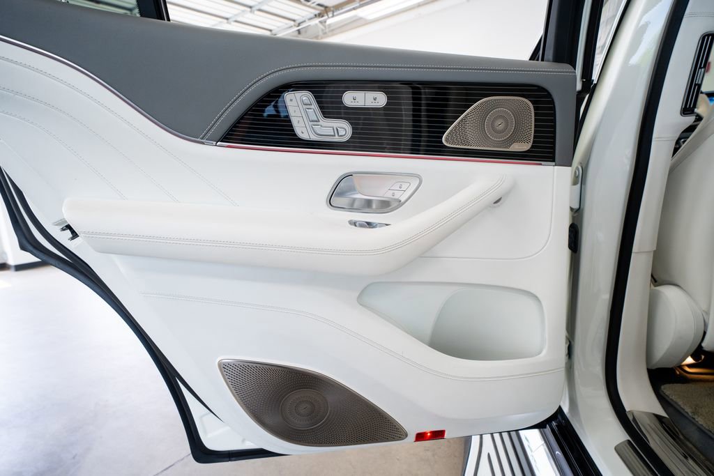 Used 2023 Mercedes-Benz Maybach GLS 600 4MATIC image 52