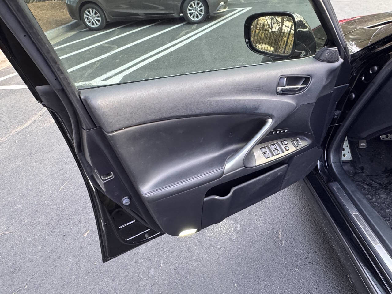 Used 2006 Lexus IS 350 image 9