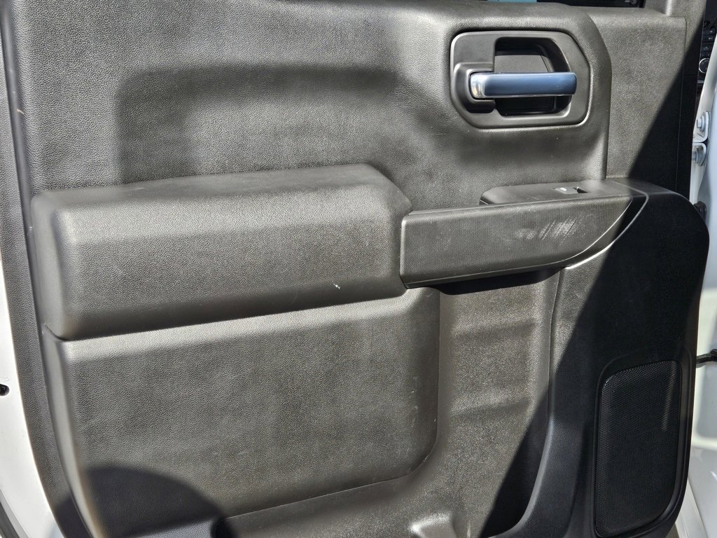 Used 2021 Chevrolet Silverado 1500 LT image 18