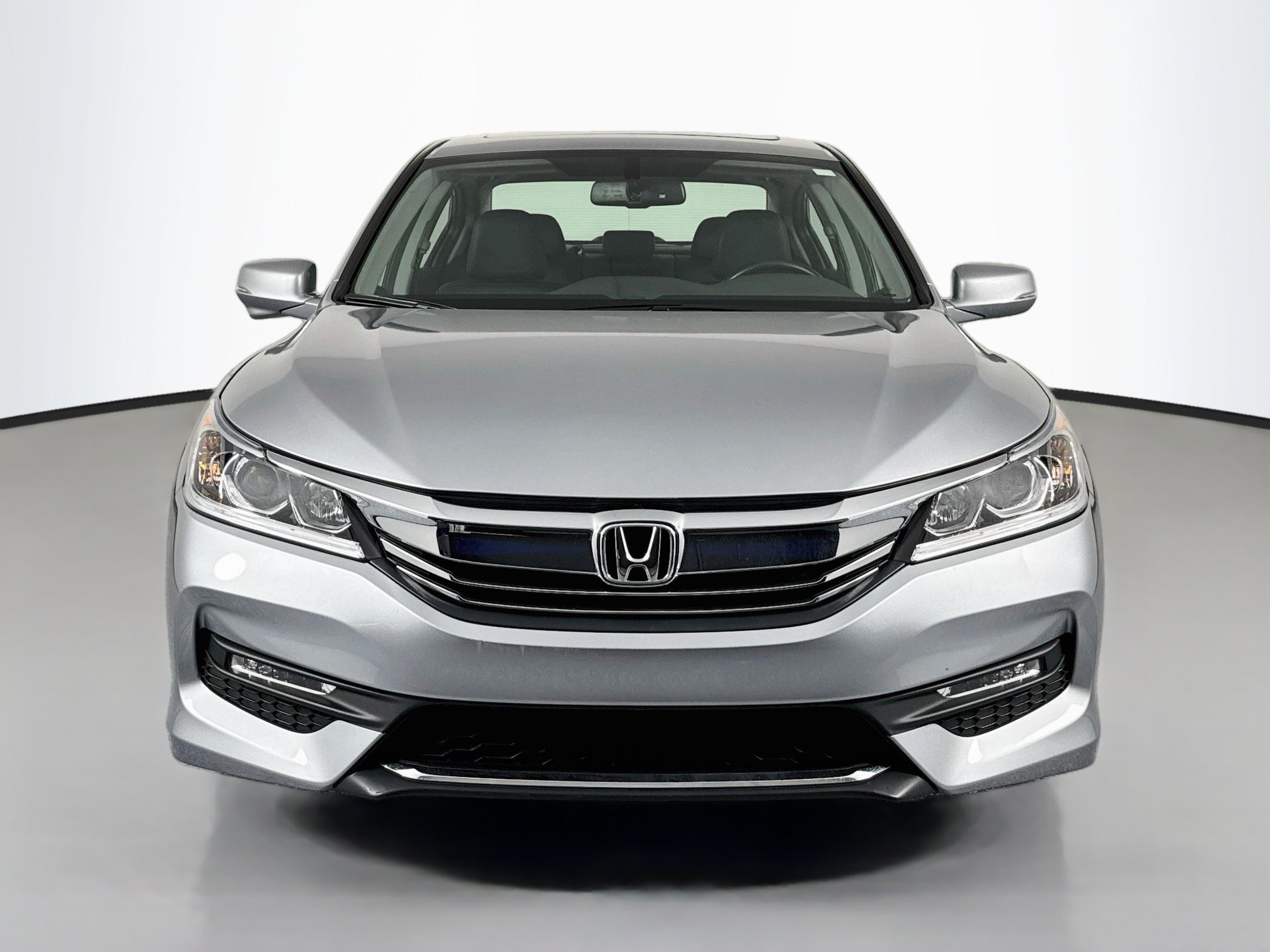Certified 2017 Honda Accord EX-L image 2