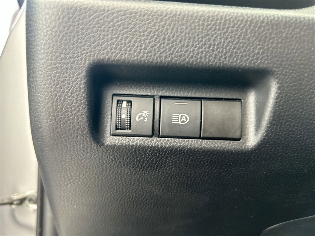 Used 2024 Toyota RAV4 XLE image 17