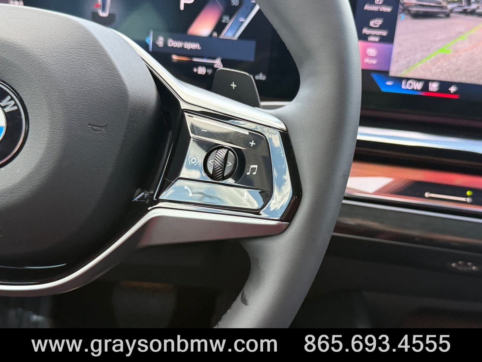 Used 2026 BMW 540i xDrive AWD/4WD image 24