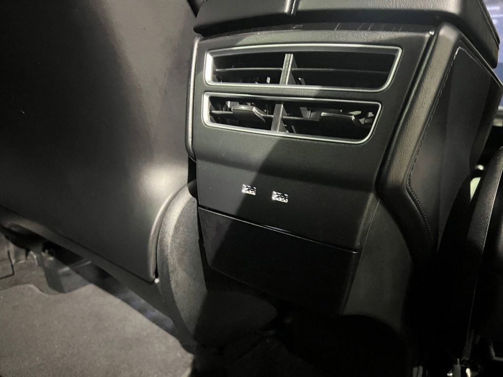 Used 2018 Tesla Model X 75D AWD/4WD image 16