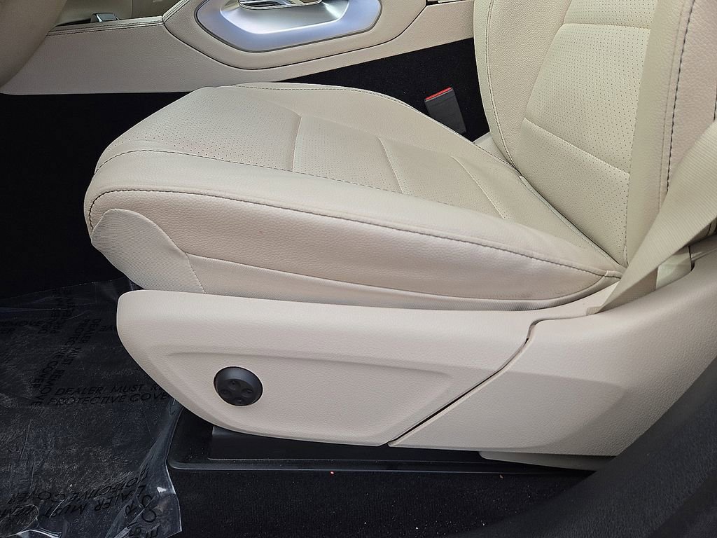 Used 2024 Mercedes-Benz GLE 350 4MATIC image 23