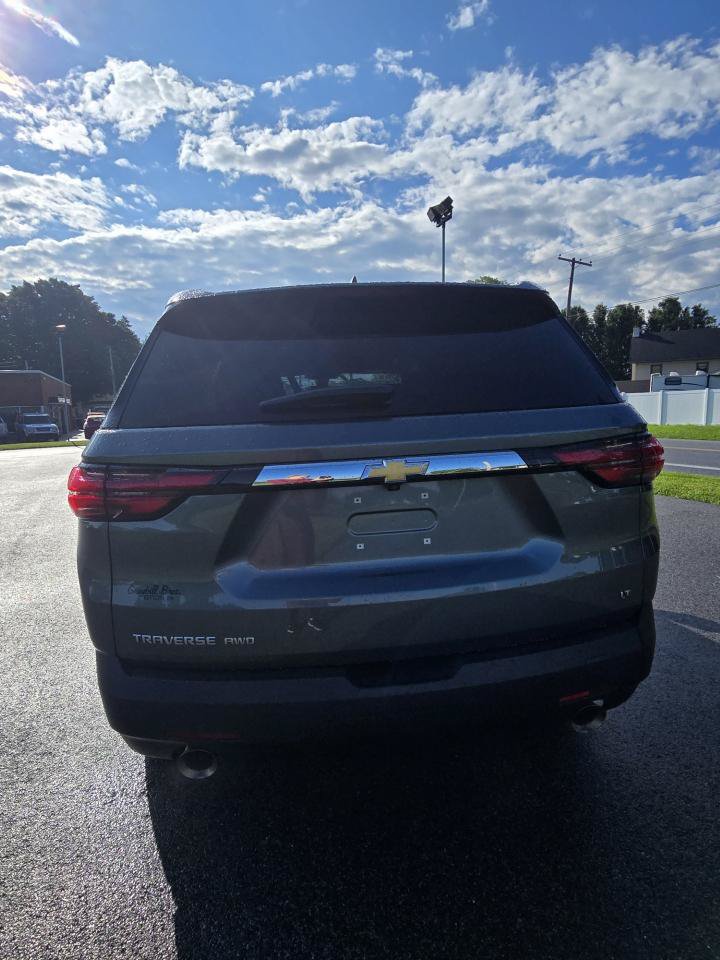Used 2023 Chevrolet Traverse LT AWD/4WD image 6