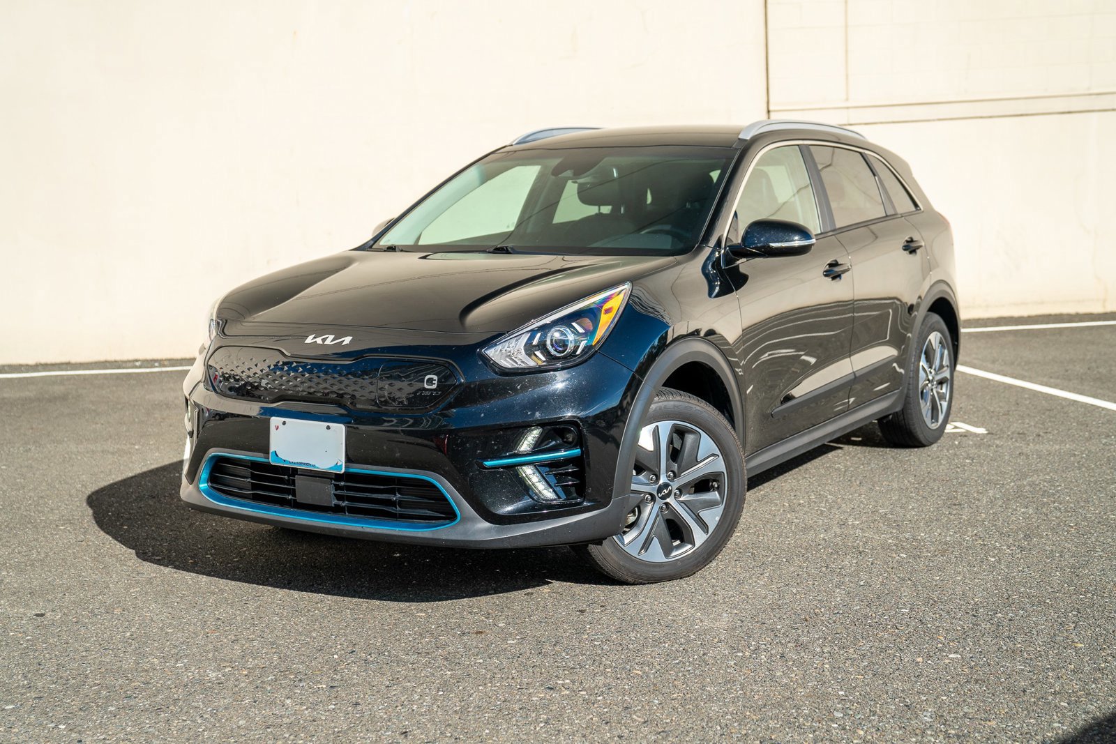 Used 2022 Kia Niro EX w/ Cold Weather Package
