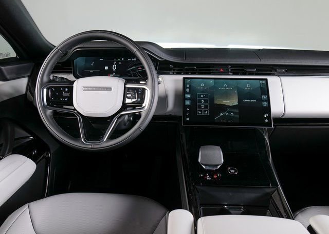 New 2025 Land Rover Range Rover Sport SE image 12