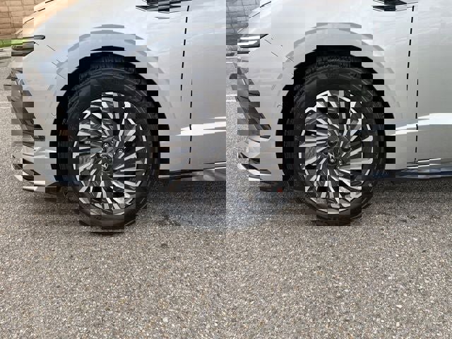 New 2026 Hyundai Sonata Limited image 39