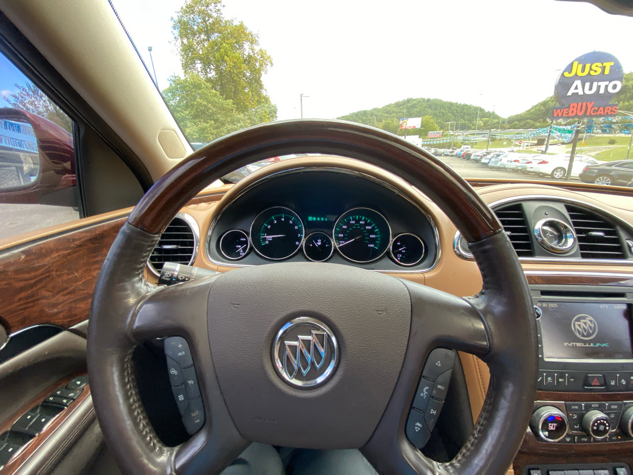 Used 2015 Buick Enclave Premium w/ Trailering Package image 28