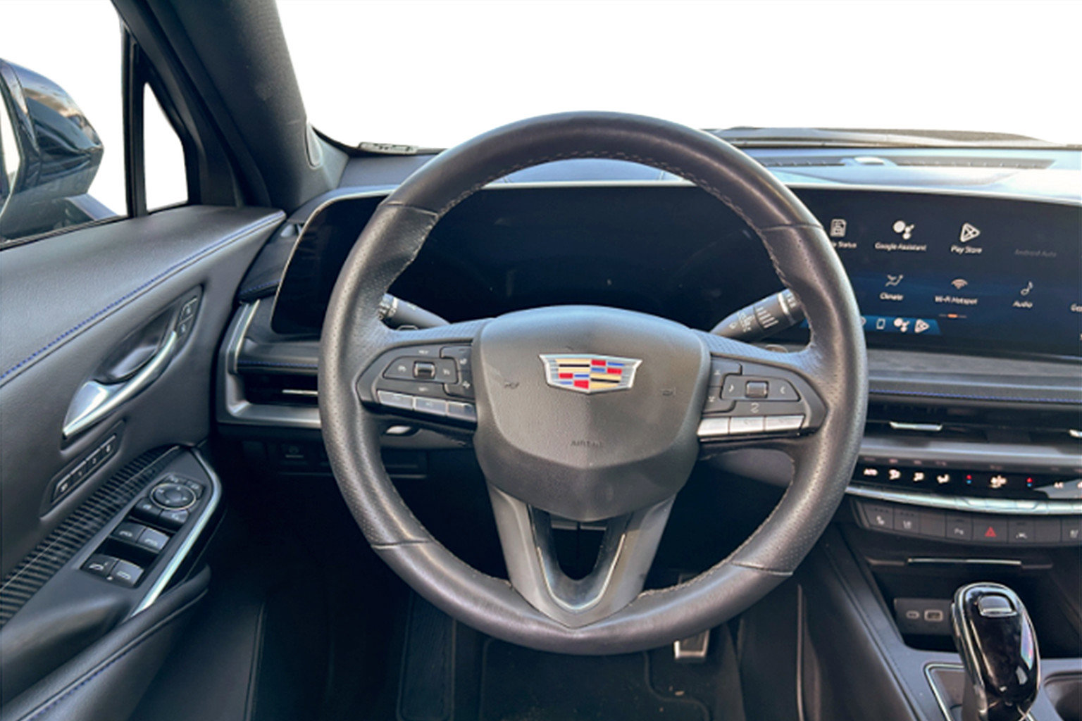 Used 2024 Cadillac XT4 Sport image 14