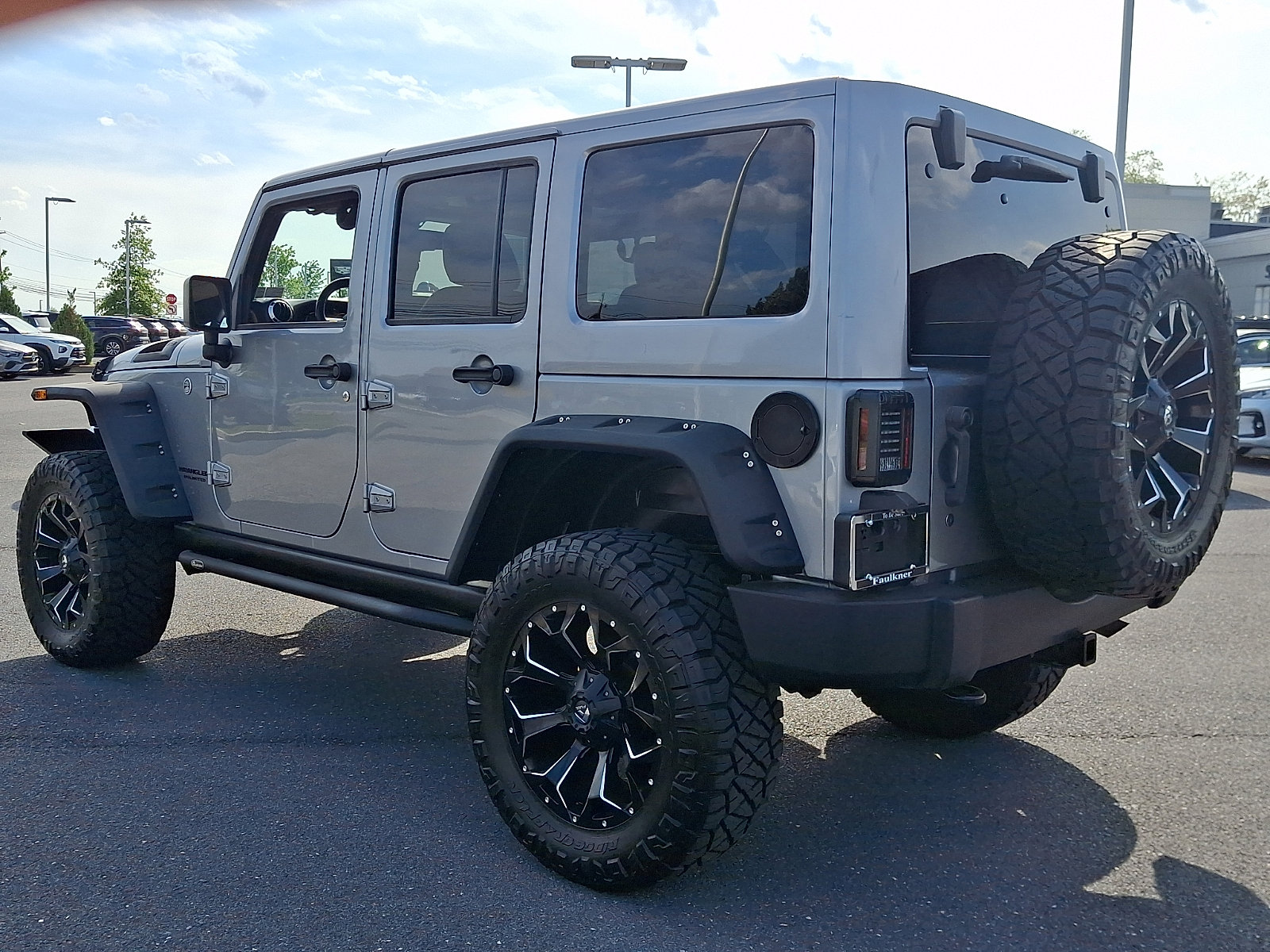 Used 2017 Jeep Wrangler Unlimited Rubicon w/ Dual Top Group AWD/4WD image 4