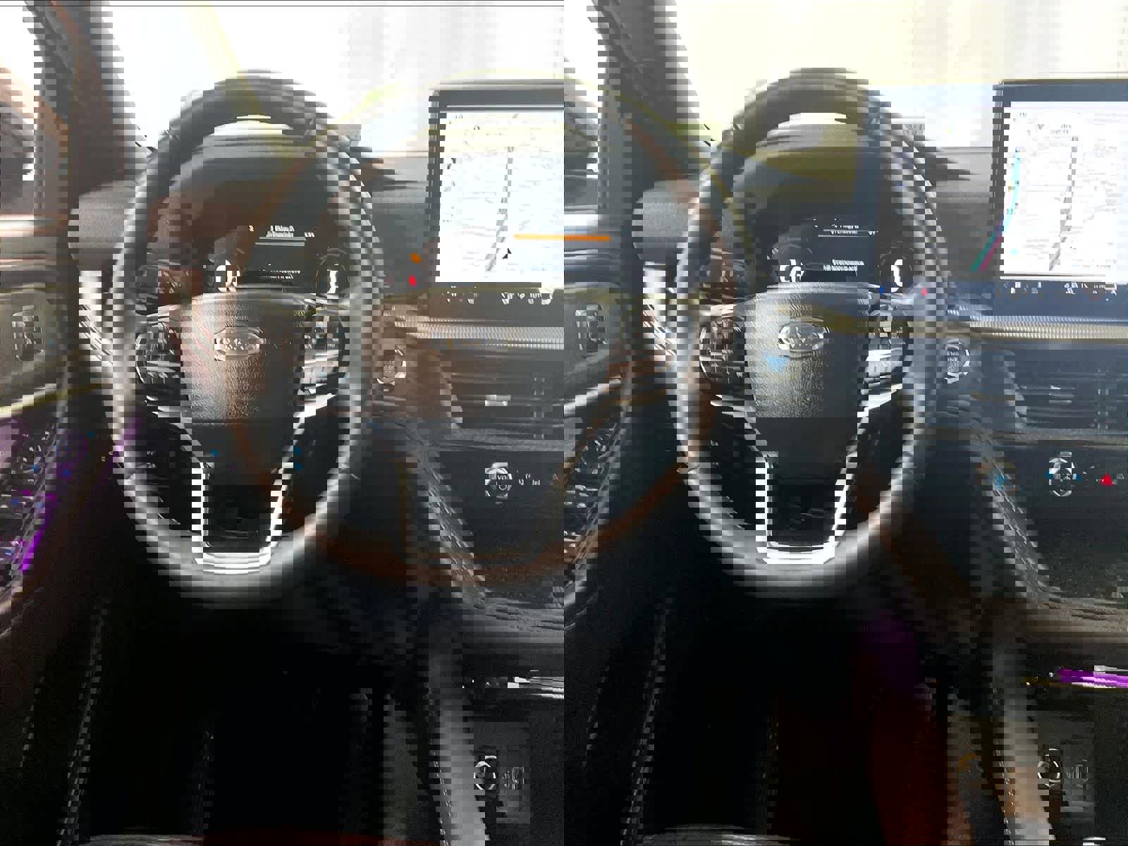 Used 2025 Ford Explorer Platinum w/ LUX Leather Package image 18