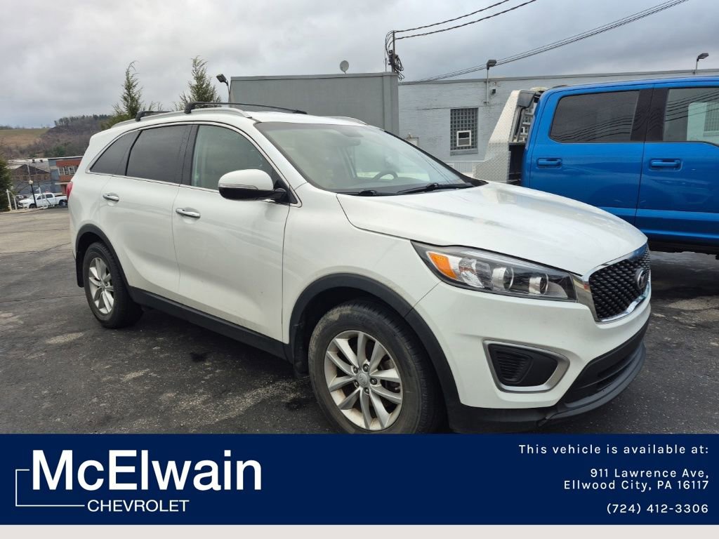 Used 2016 Kia Sorento LX w/ LX Convenience Package