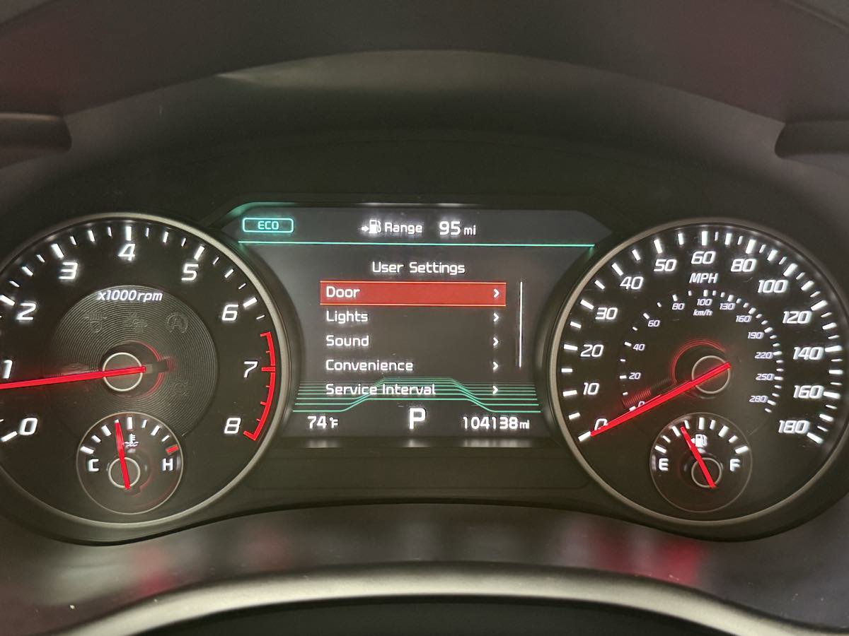 Used 2018 Kia Stinger GT1 image 16