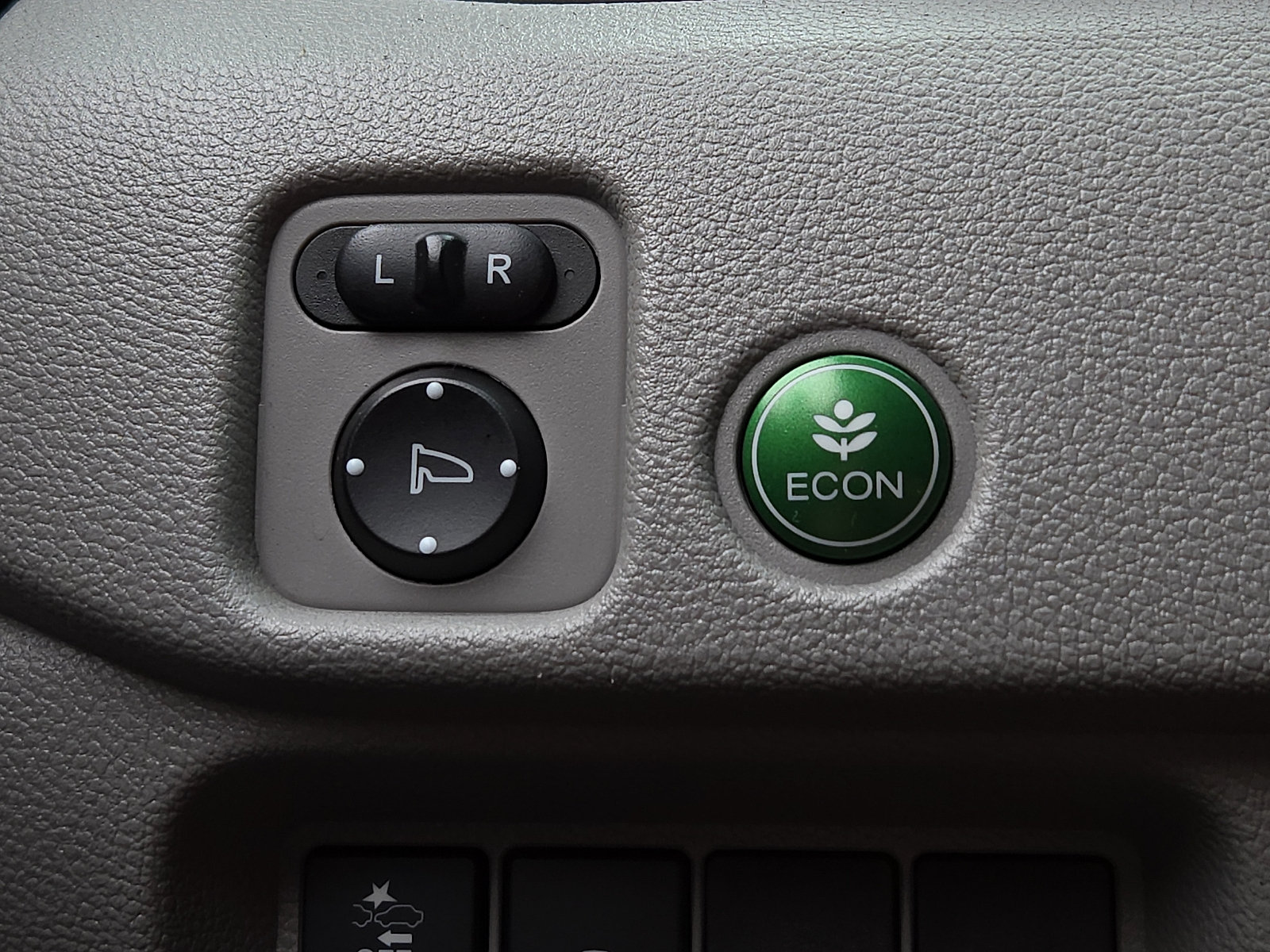Used 2019 Honda Pilot LX image 27