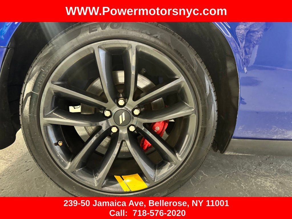 Used 2022 Dodge Challenger R/T w/ Shaker Package RWD image 17