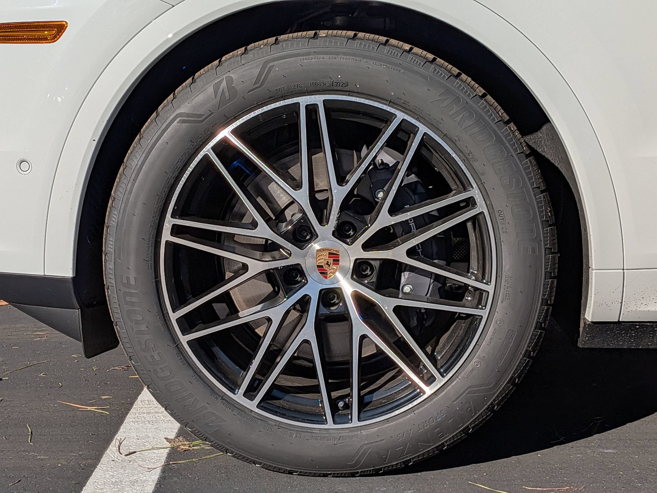 New 2026 Porsche Cayenne Coupe AWD/4WD image 38