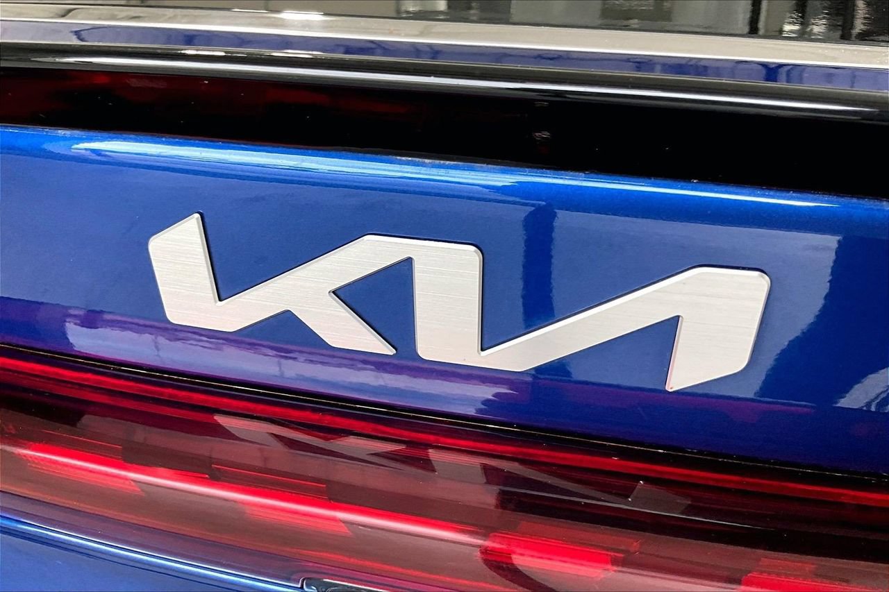 Used 2023 Kia K5 GT FWD image 7