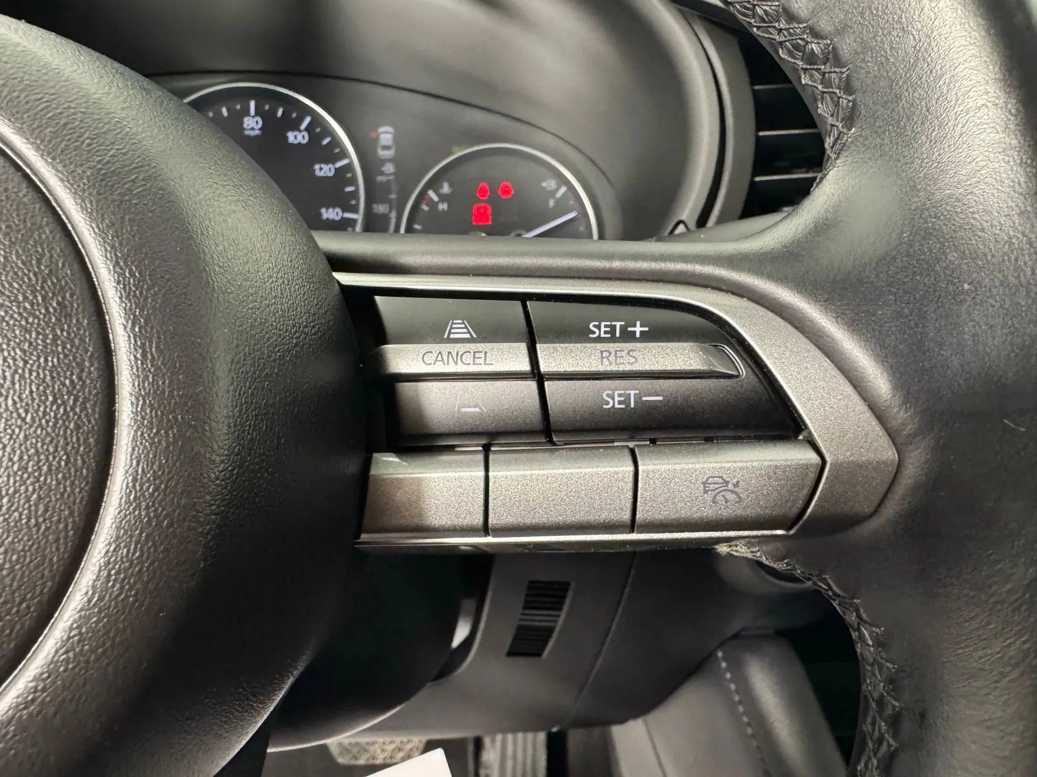 Used 2023 MAZDA MAZDA3 s FWD image 16