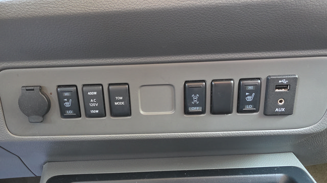 Used 2017 Nissan NV 3500 SL RWD image 9