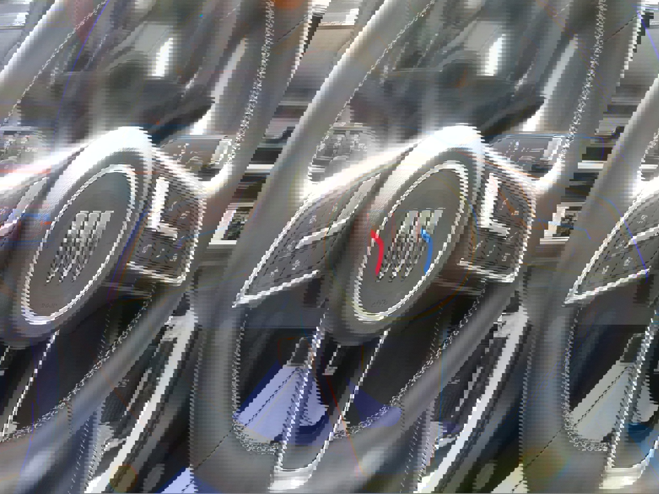 New 2025 Buick Envision Sport Touring image 12