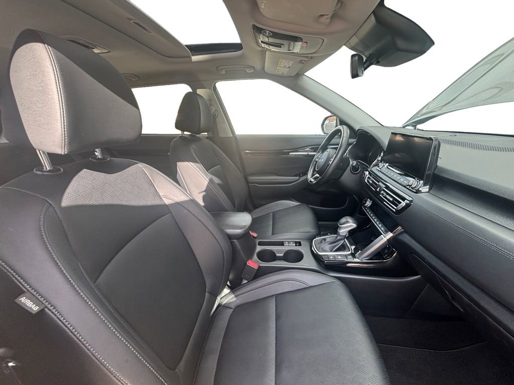 Used 2023 Kia Seltos SX image 15