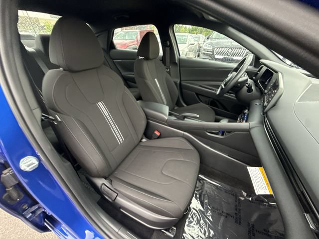 Certified 2025 Hyundai Elantra Sport FWD image 23