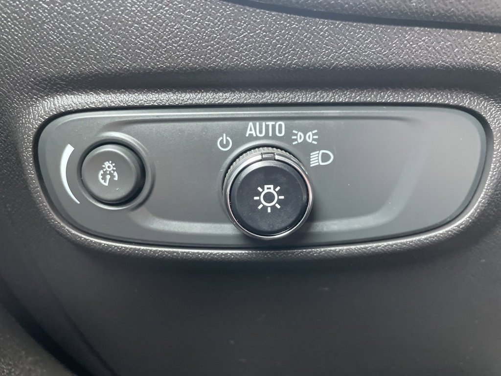 Used 2020 Chevrolet Equinox LT image 21