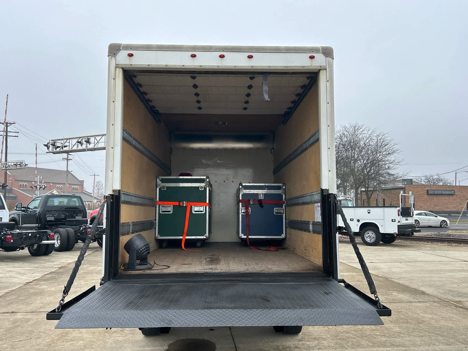 Used 2015 GMC Savana 3500 3500 Van 139 image 6