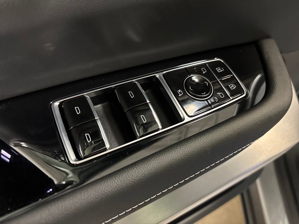 New 2026 Cadillac Vistiq Luxury image 24