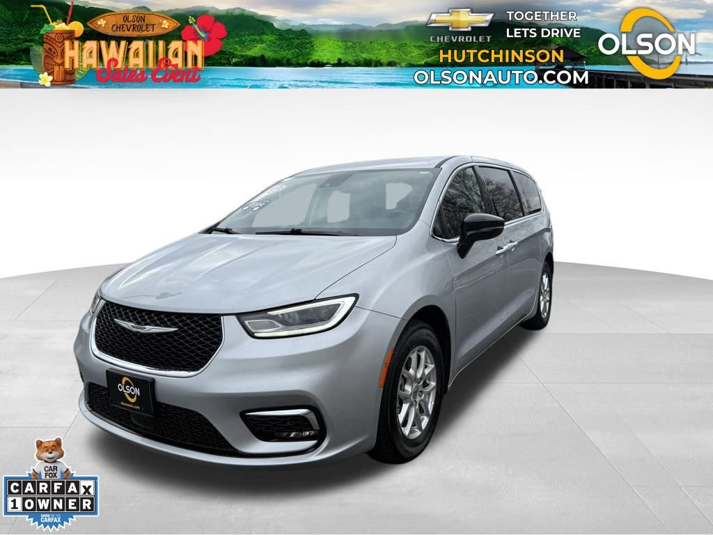 Used 2024 Chrysler Pacifica Touring-L