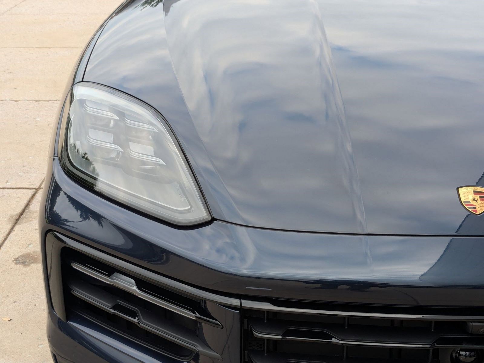 New 2026 Porsche Cayenne Coupe AWD/4WD image 12