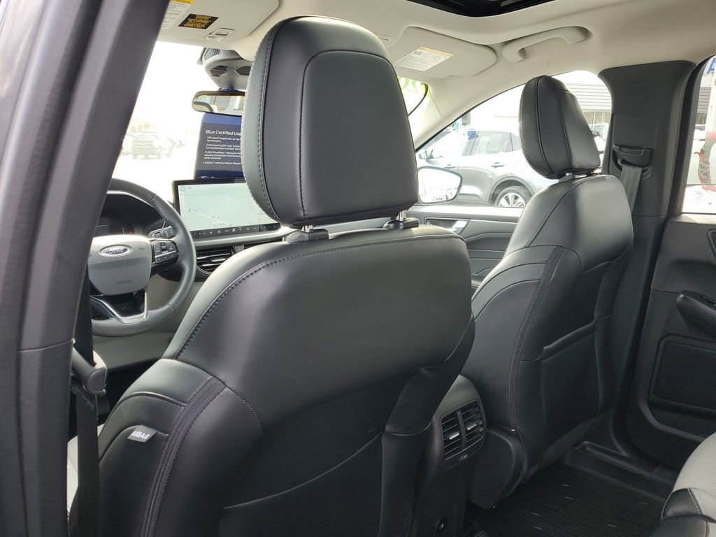 Certified 2024 Ford Escape SE w/ Class II Trailer Tow Package image 32