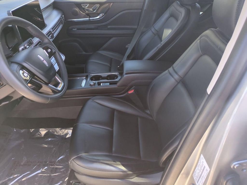 Certified 2023 Lincoln Corsair FWD image 12