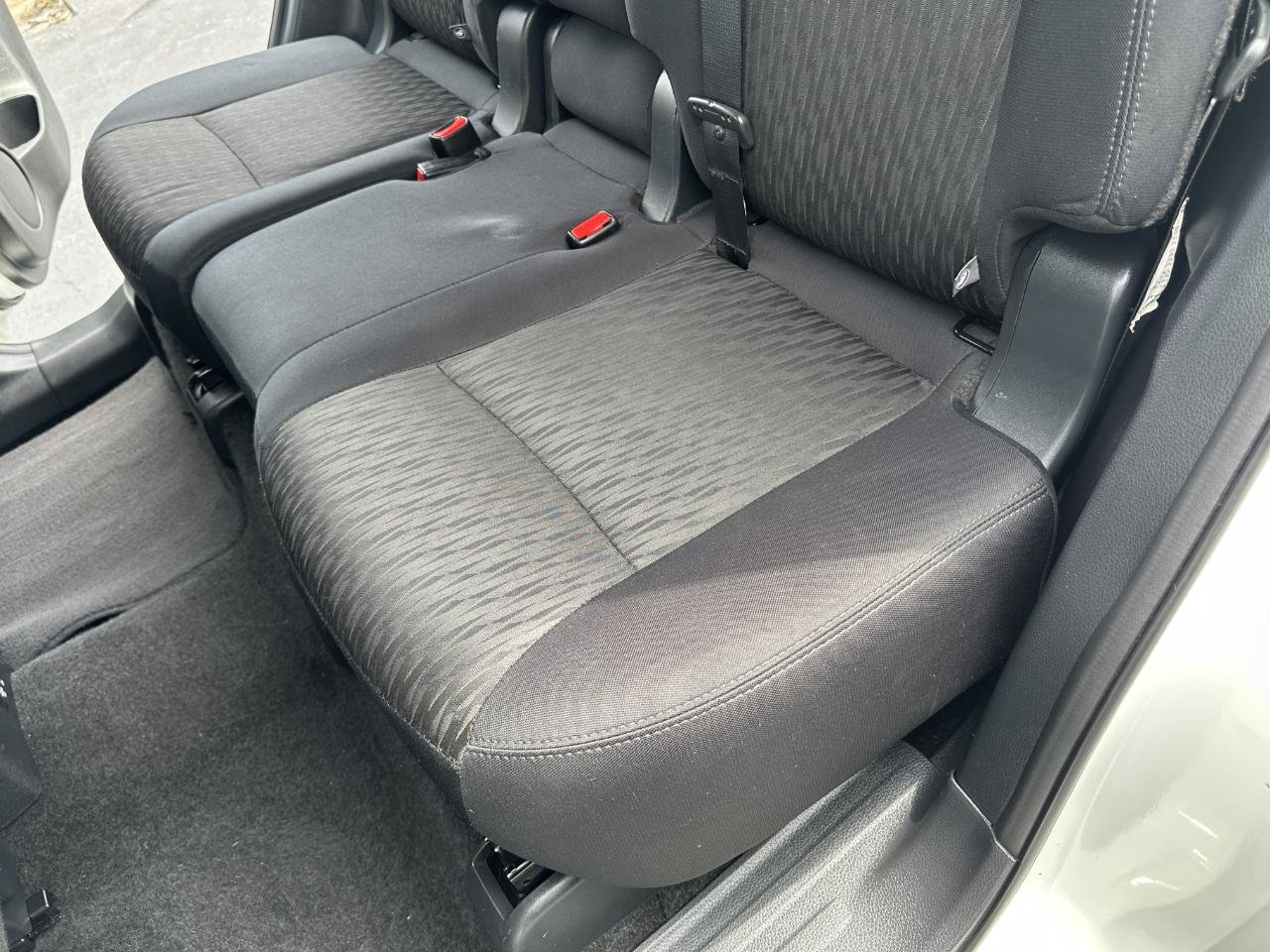 Used 2019 Nissan Rogue S w/ Special Edition Package AWD/4WD image 31