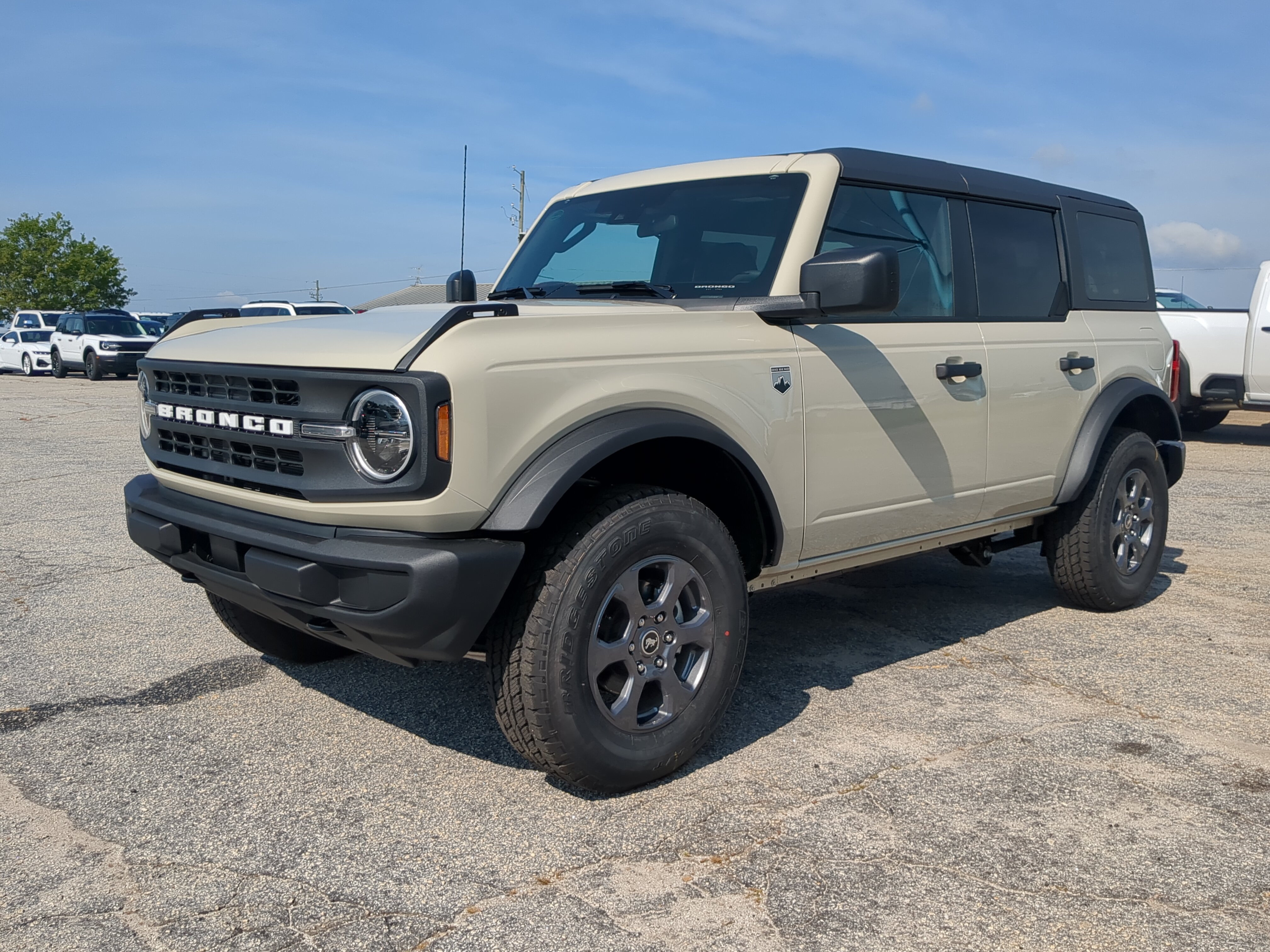 New 2026 Ford Bronco Big Bend AWD/4WD image 6