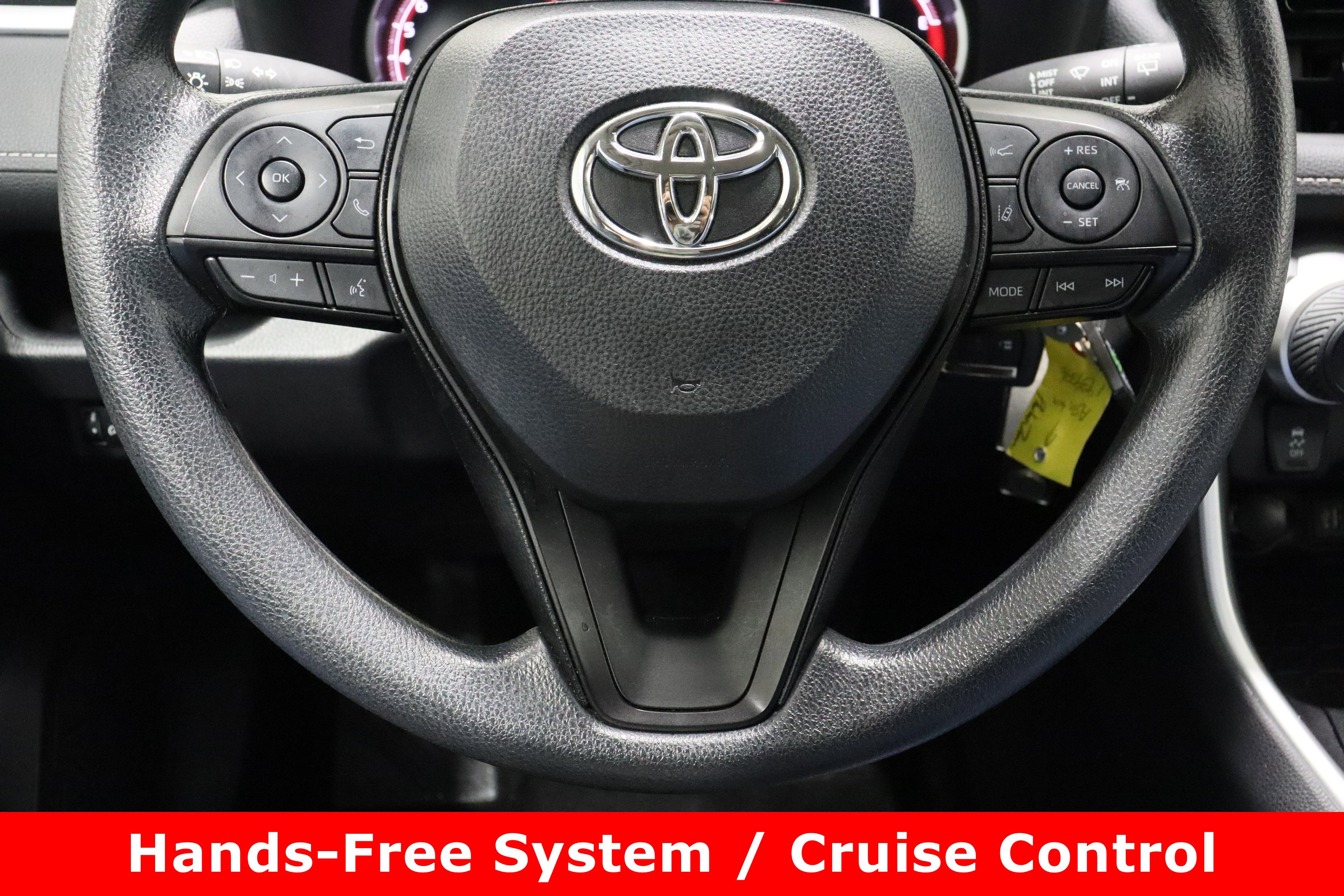 Used 2024 Toyota RAV4 LE image 21