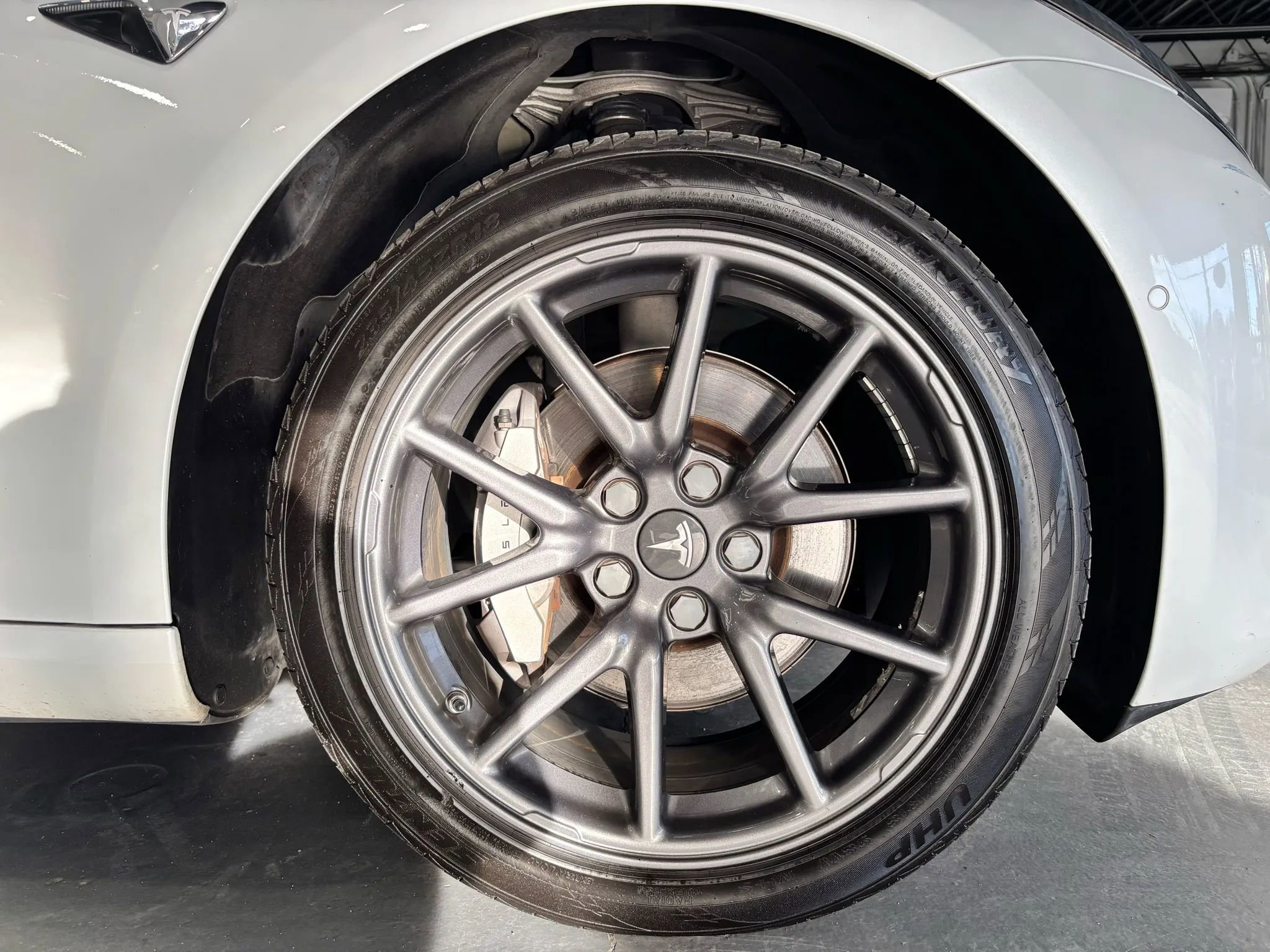 Used 2018 Tesla Model 3 Long Range image 43