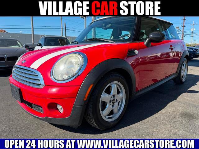 Used 2010 MINI Cooper Hardtop FWD image 1
