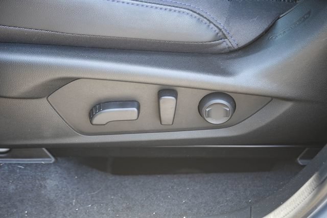 Used 2025 Subaru Forester Premium AWD/4WD image 22