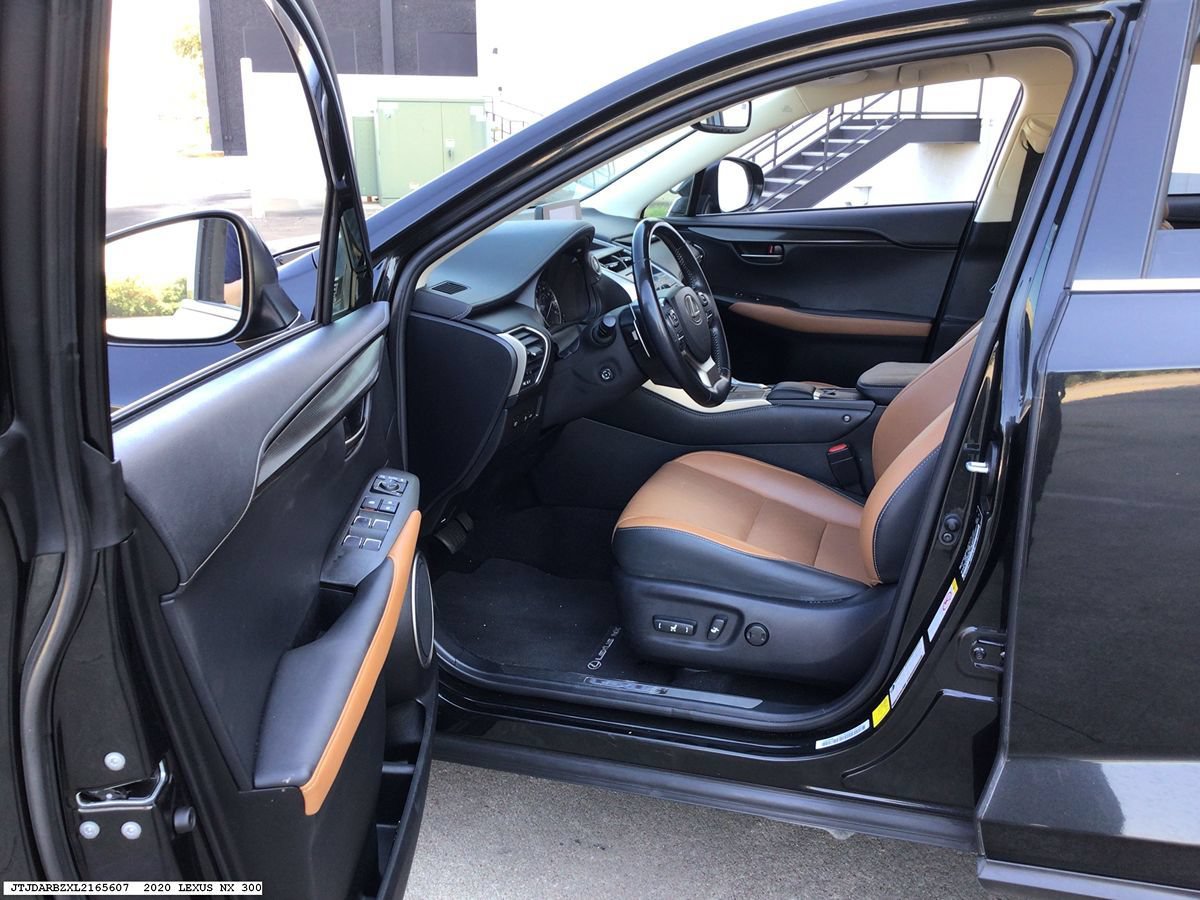 Used 2020 Lexus NX 300 FWD w/ Comfort Package image 8
