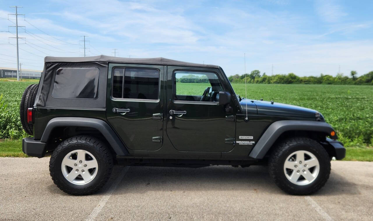 Used 2012 Jeep Wrangler Unlimited Sport AWD/4WD image 21