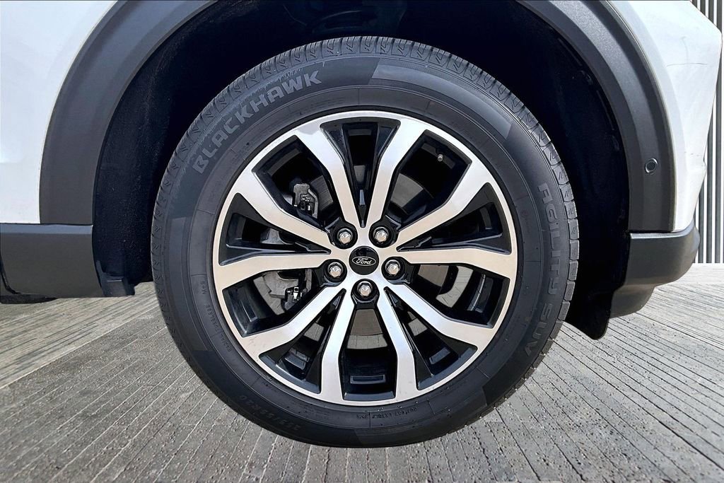 Used 2020 Ford Explorer ST w/ Premium Technology Package image 10