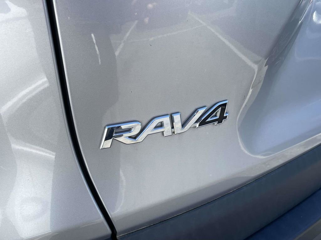 Used 2023 Toyota RAV4 XLE w/ Convenience Package AWD/4WD image 17